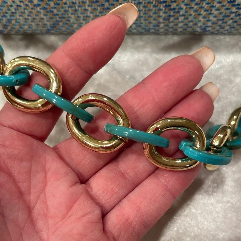 Sondra Roberts Gold and Teal Chain Clutch - Picture 3 of 6
